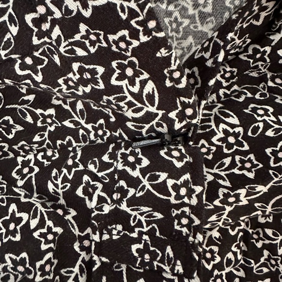 Talula Skirt from Aritzia - Picture 4 of 7